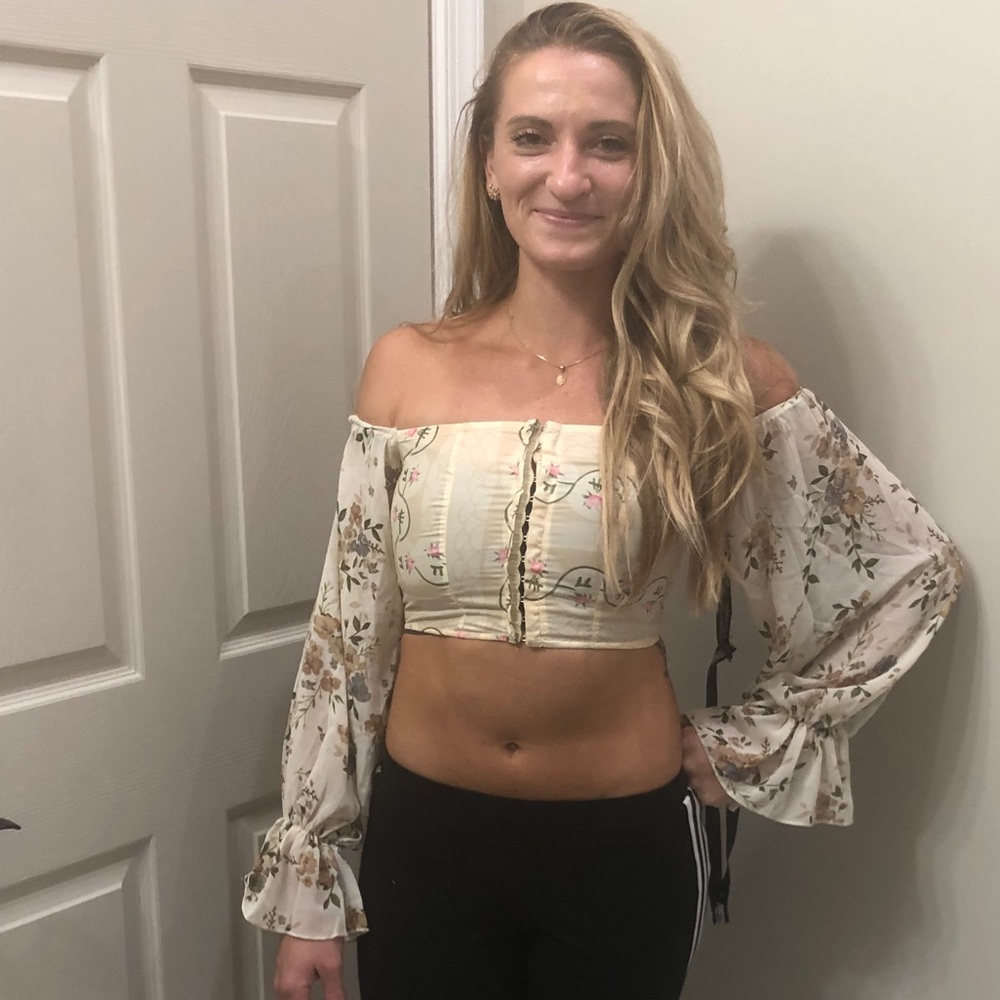 Chiffon floral print off the shoulder crop top